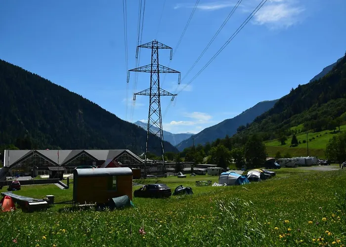 Campingplatz Mit Restaurant & Sportarena Leukerbad