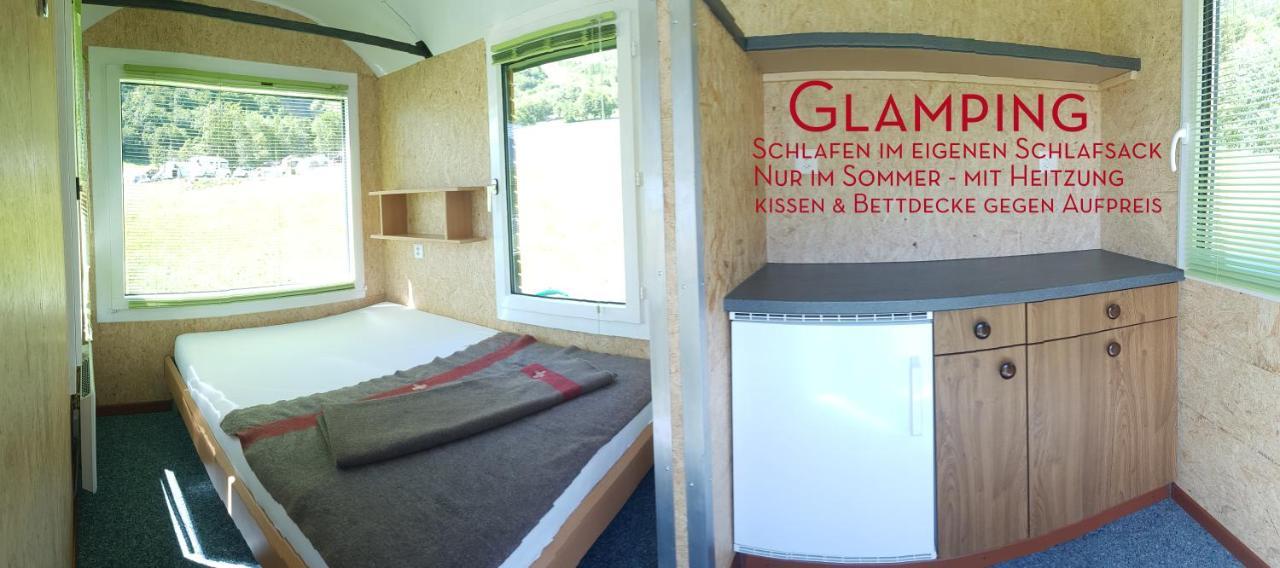Mit Restaurant & Sportarena Camping *